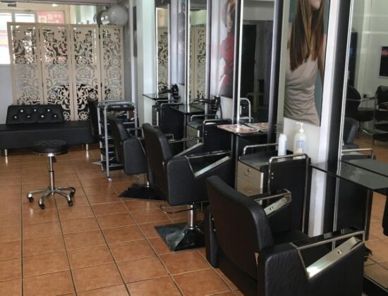 Head Masters Hair & Beauty Salon